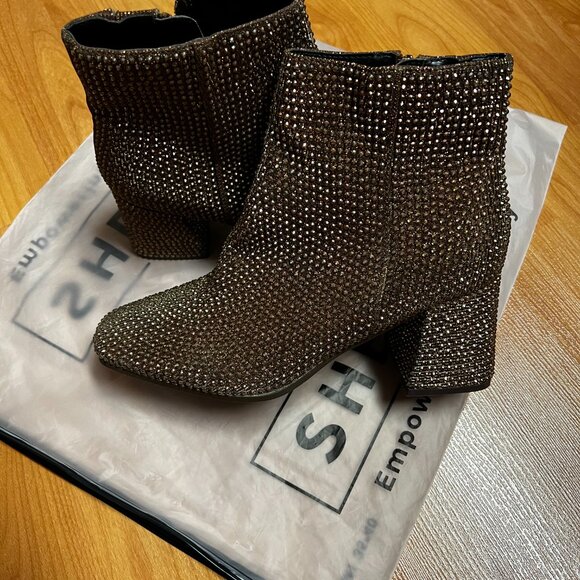 NWOT - Rhinestone Decor Chunky Heel Short Boots in Brown/Gold (Size 7) - Picture 10 of 14
